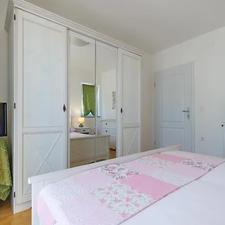 Olea Krk Апартаменты Крк